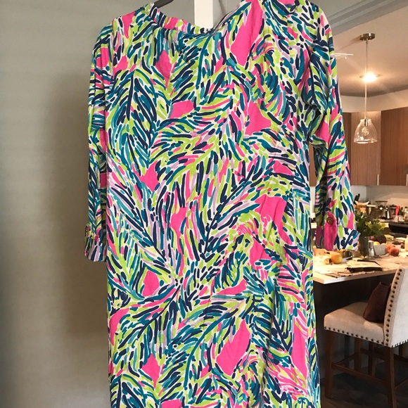 Lilly Pulitzer T-Shirt Dress - Picture 2 of 2